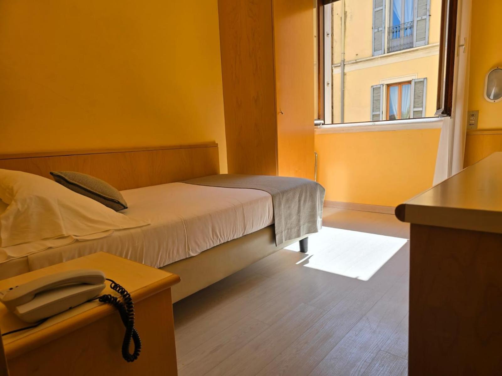 Mokinba Sant'ambroeus Hotel Milano